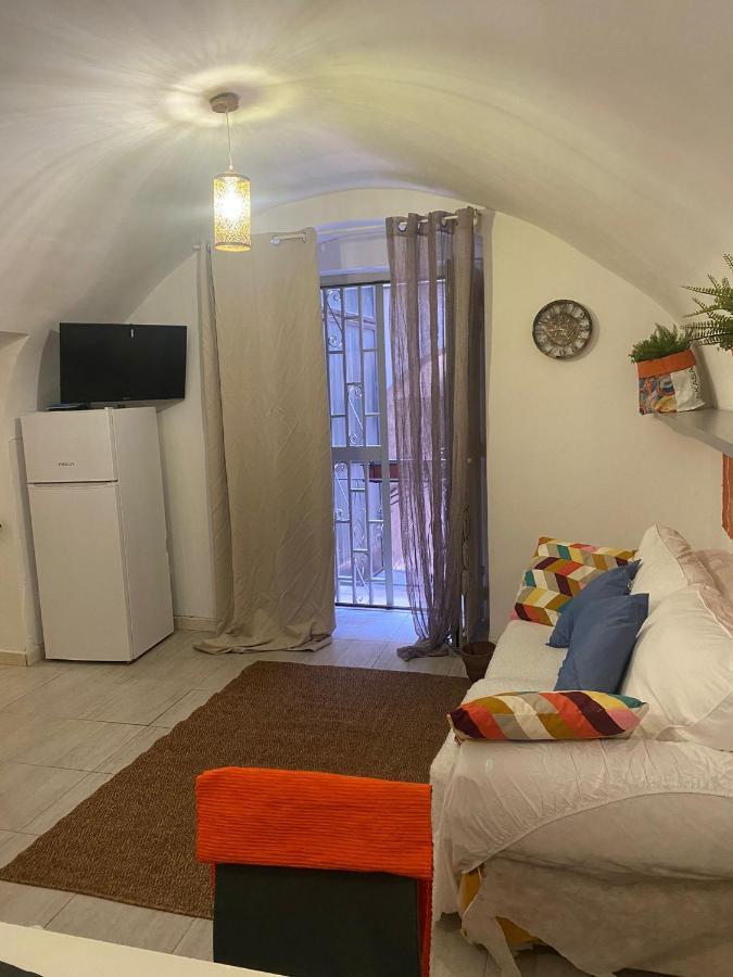 Family Home Неаполь Экстерьер фото